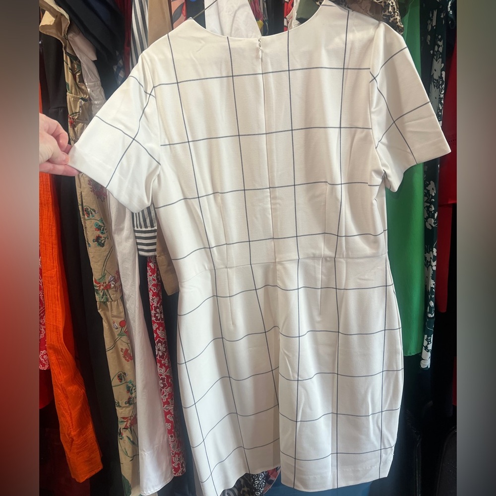 Ann Taylor White Grid Pattern Short Sleeve Shirt Dress.